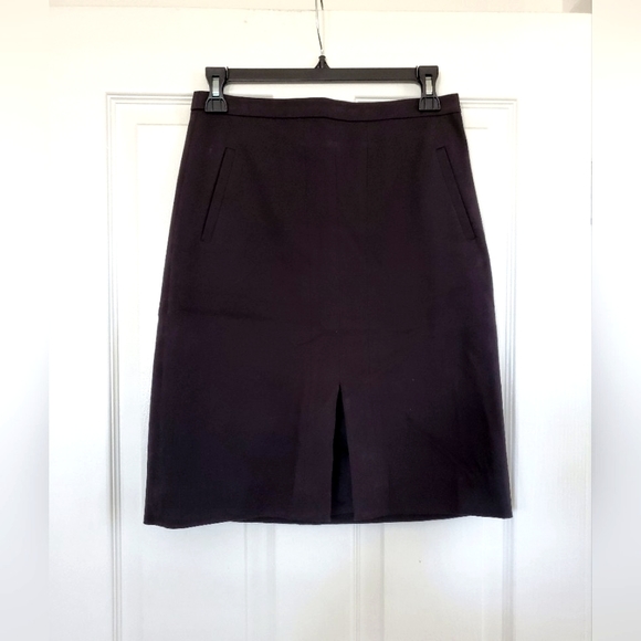J. Crew Dresses & Skirts - J. Crew Black A-line Skirt in Bi-Stretch Cotton, Size 0